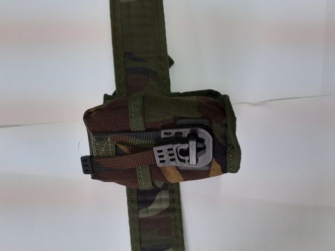 BUZUNAR GRENADA - SURPLUS MILITAR DE LA ARMATA OLANDEZA - DPM CAMO - UZAT BUZUNAR GRENADA - SURPLUS MILITAR DE LA ARMATA OLANDEZA - DPM CAMO - UZAT