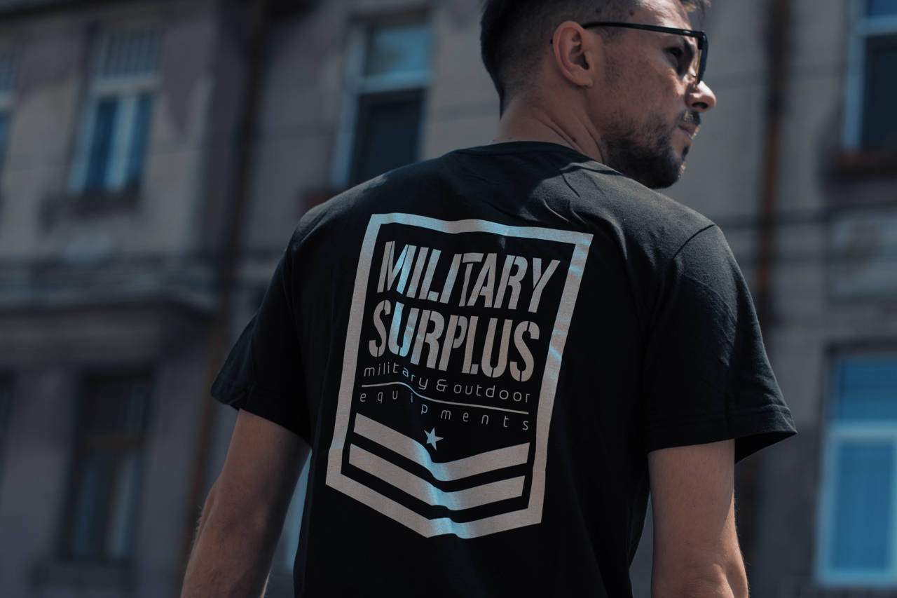 BASIC MAGNUM TSHIRT "MILITARY SURPLUS" BLACK Apparel \ TShirts