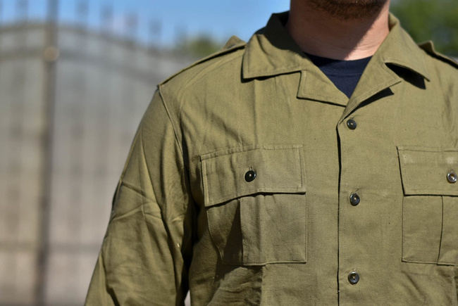 OLIVE SHIRT - COLD WAR ERA - ROMANIAN ARMY SURPLUS - USED