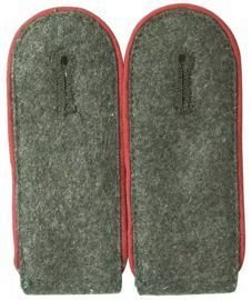 German WWII Red Epaulets Enlisted Men
