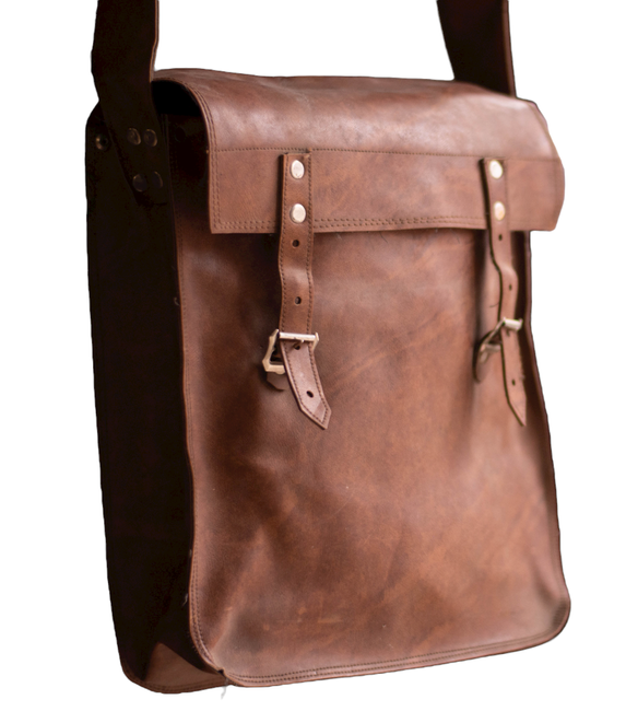 Geanta de umar, imitatie de piele, Surplus Armata Română, in stare buna