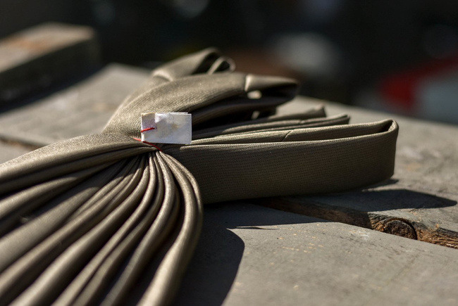 Cravata Horia de ofiter, tesatoria Select - Khaki - Surplus Armata Română