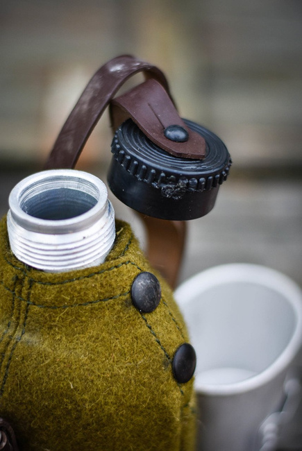 Bidon cu capac, perioada sovietică, Surplus Armata Română, Stare foarte buna, ca nou