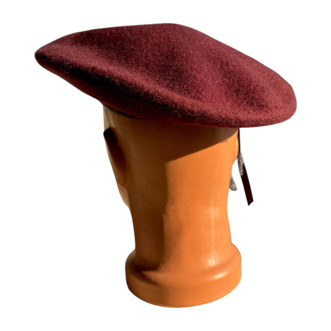 DARK RED BERET WITH LEATHER EDGE - ROMANIAN ARMY MILITARY SURPLUS - IN GOOD CONDITION