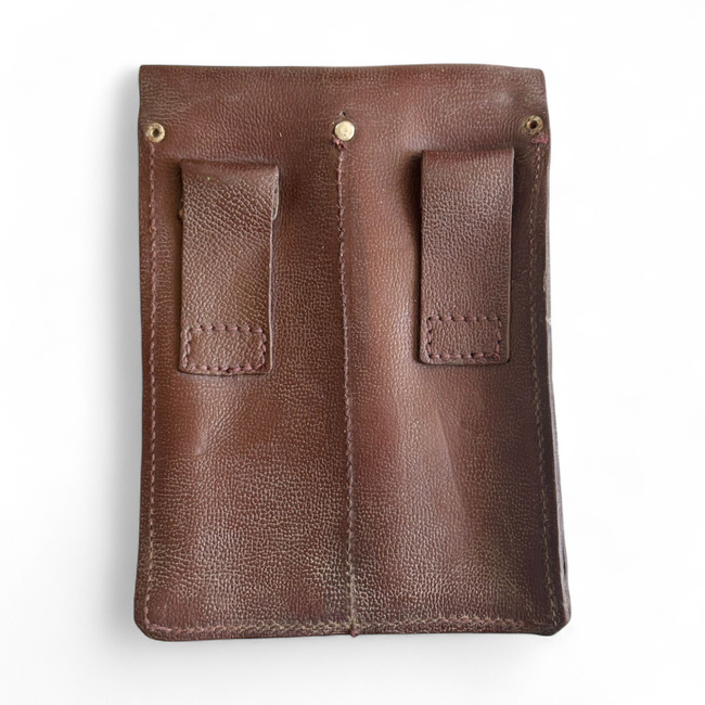 Geanta din piele pentru 4 incarcatoare AK-47 - Surplus Armata Romana - In stare buna 