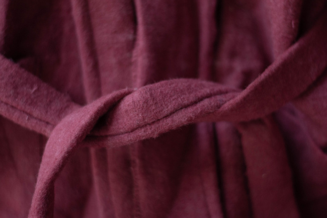 Halat traditional din molton - Surplus romanesc - Grena - Uzat 