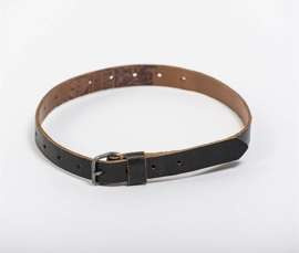 CUREA DIN PIELE - SURPLUS MILITAR GERMAN AUTENTIC DIN AL DOILEA RĂZBOI MONDIAL - UZAT