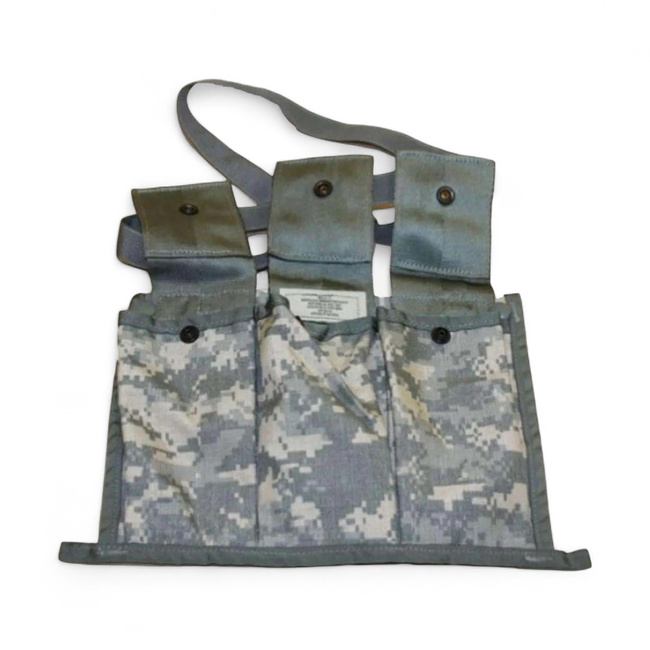Pouch for magazines with three compartments - US Army military surplus - ACU camouflage - Like new