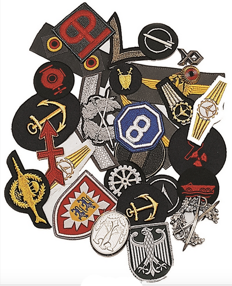 Set of 50 NATO badges - Military Surplus