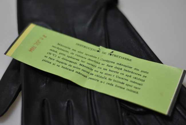 MANUSI DE DAMĂ DIN PIELE NATURALA, FARA CAPTUSEALA - NEGRE - SURPLUS MILITAR ARMATA ROMANA - CA NOI