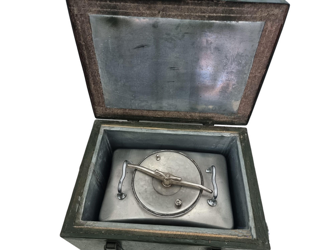 PORTABLE KITCHEN WITH INSULATED BOX - SURPLUS ROMANIAN ARMY - FUNCTIONAL