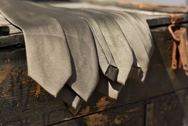 Cravata Horia de ofiter, tesatoria Select - Khaki - Surplus Armata Română