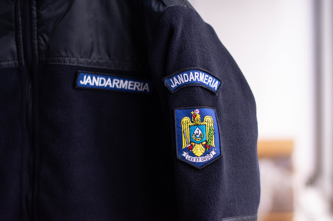 JACHETA POLAR - TOAMNA/IARNA - CU INSEMNE - JANDARMERIA