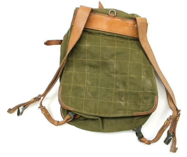 Military Olive Romanian Retro Rucksack - RSR Romanian army - OD Green - In good condition