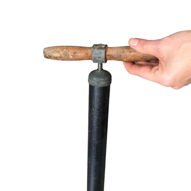 Pompa de aer manuala - Vintage - Surplus Militar Armata Romana - In stare buna