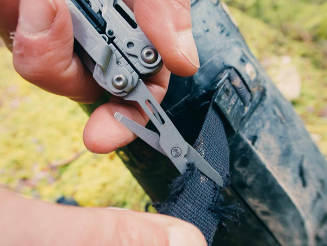 UNEALTA MULTIFUNCTIONALA - SOG POWERPINT