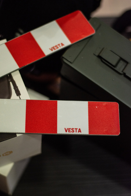 Paleta reflectorizanta dungi alb-rosu, baston tip agent circulatie (Set 2 bucati)