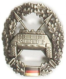 INSIGNA GENUINE GERMAN ARMY METAL BERET BADGE ´PANZERJÄGER´