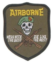 EMBLEMA U.S. AIRBORNE - MESS WITH THE BEST 85 x 70 MM