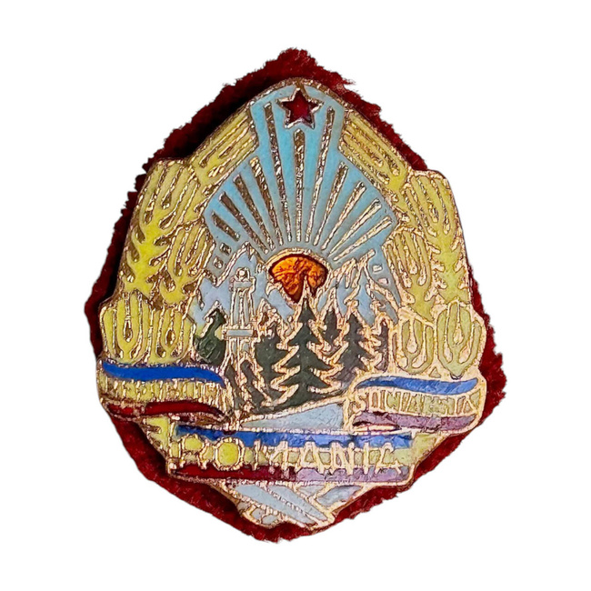 INSIGNA REPUBLICA SOCIALISTA ROMANIA - STEMA EMAIL - 1970 - SURPLUS MILITAR ARMATA ROMANA - IN STARE BUNA