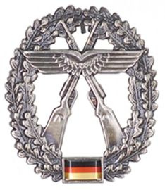 INSIGNA GENUINE GERMAN ARMY METAL BERET BADGE ´LUFTWAFFEN-SICHERUNG´