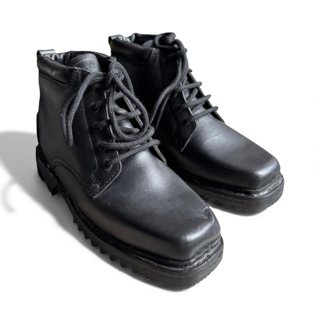 GHETE MILITARE DIN PIELE - VANATORI DE MUNTE - SURPLUS MILITAR ARMATA ROMANA - NEGRE - IN STARE BUNA