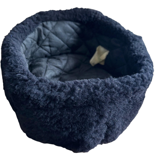 CACIULA DE IARNA PENTRU CADRE - PERIOADA SOVIETICA - SURPLUS MILITAR ARMATA ROMANA - BLEUMARIN CU BLANA NEAGRA - IN STARE BUNA