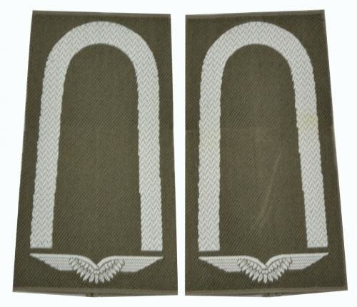 EMBLEMA - GENUINE GERMAN AIR FORCE O.D./SILVER SHOULDER LOOPS ´UNTEROFFIZIER´