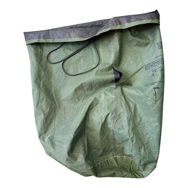 Sac impermeabil pentru rufe - 40 cm x 76 cm - Surplus militar armata SUA - Verde OD - Uzat - Cu defect 