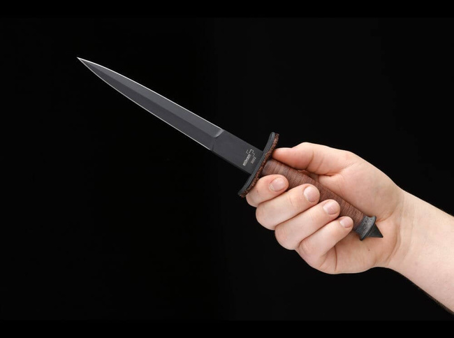 CUTIT CU LAMA FIXA - V-42 - BRIGADA DIAVOLULUI - Böker Plus