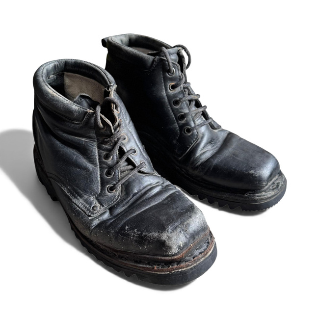 LEATHER MILITARY BOOTS - MOUNTAIN HUNTERS - MILITARY SURPLUS ROMANIAN ARMY - BLACK - USED