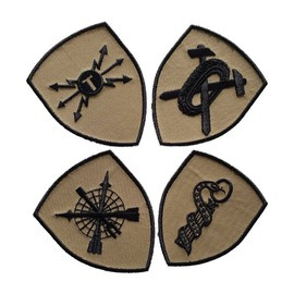 EMBLEMA SEMN DE ARMA MANECA SCUT - FORTE PENTRU OPERATII SPECIALE - BRODATA PE SUPORT BEJ CU FIR NEGRU