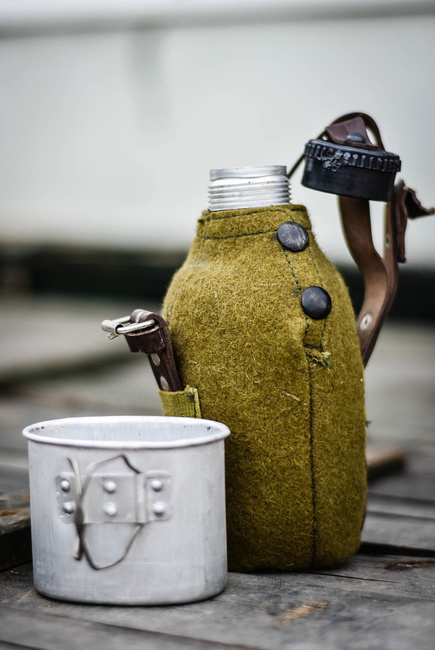 Bidon cu capac, perioada sovietică, Surplus Armata Română, Stare foarte buna, ca nou