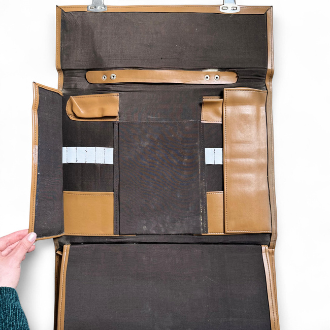 VINTAGE BRIEFCASE - ROMANIAN ARMY MILITARY SURPLUS - BROWN - IN GOOD CONDITION