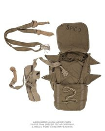 German parachute bag w.static line used deco