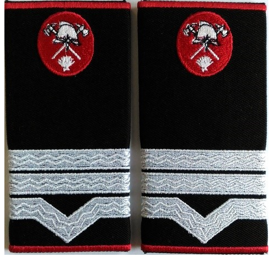 Grade maistru militar clasa III Pompieri ISU, IGSU, tesute pe suport textil din tercot lipit, cu semn de arma brodat