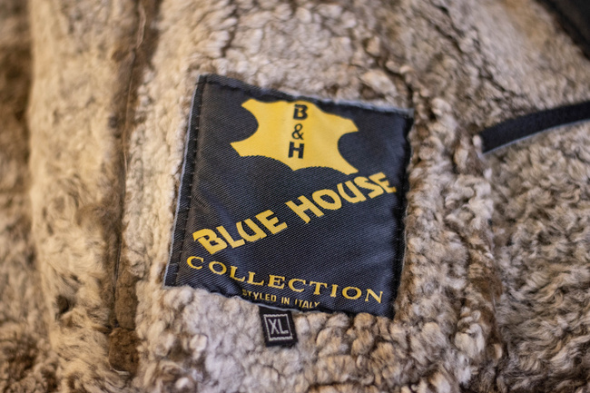 JACHETA DIN PIELE SI BLANA PE INTERIOR - SURPLUS MILITAR AL ARMATEI ROMANE - UZATA