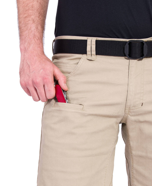 SHORTS - "ROGUE HERO" - Pentagon® - COYOTE