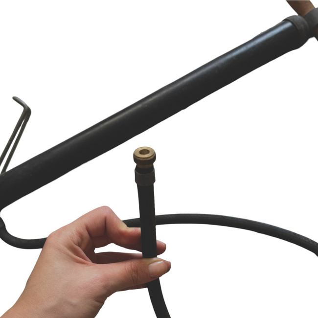 Pompa de aer manuala - Vintage - Surplus Militar Armata Romana - In stare buna