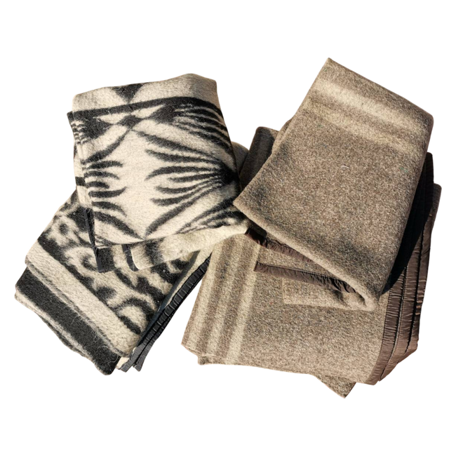 PURE WOOL VINTAGE BLANKET - 140x210 CM - ROMANIAN ARMY MILITARY SURPLUS - USED