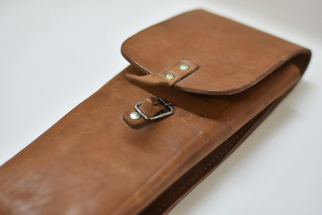 LEATHER MAGAZINE POUCH - MILITARY SURPLUS ROMANIAN ARMY - LIKE NEW