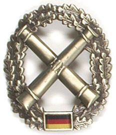 GENUINE GERMAN ARMY METAL BERET BADGE ´ARTILLERIE´