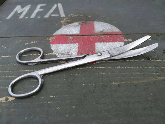 Ustensile Medicale - Foarfece - Surplus Militar Armata Romana