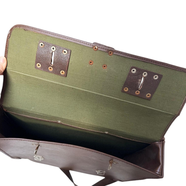 Servieta Vintage - Imitatie Piele - 42 x 33 cm - Surplus Militar Armata Romana - Maro - In stare buna