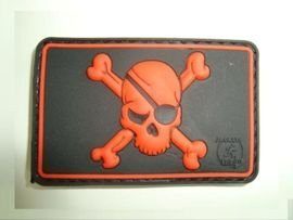 PIRATE SKULL PATCH RED