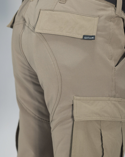 Pantaloni BDU 2.0 cu talie elastica si captuseala din fleece - Arctic - K05068 - Coyote - Pentagon - Lungime 34 inci  