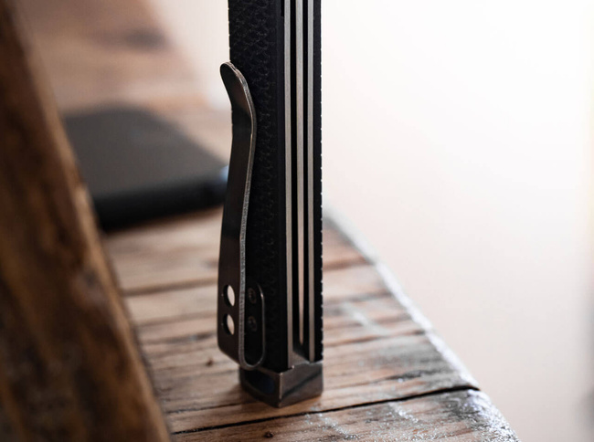 CUTIT DE BUZUNAR CU MANER DIN G10 - "KAIZEN" - Böker® Plus - NEGRU