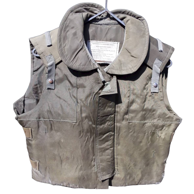VESTA ANTIGLONT TIP M - SURPLUS MILITAR ARMATA ROMANA - DECOR - UZATA