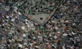 PLASA FLECKTARN CAMO POLIESTER (2.4 x 3.0 m)
