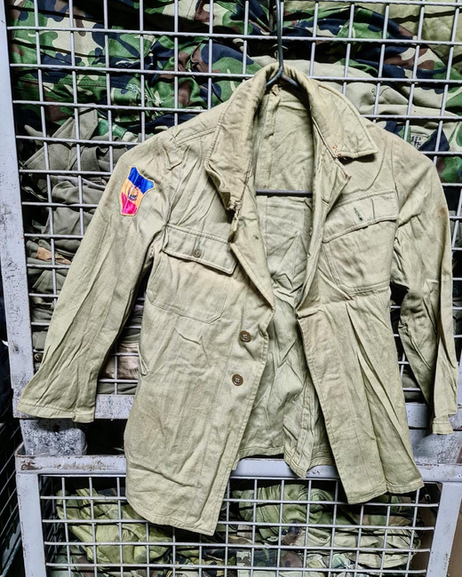 MILITARY SHIRT WITH 2 POCKETS - PATRIOTIC GUARDS - MILITARY SURPLUS ROMANIAN ARMY - OD GREEN